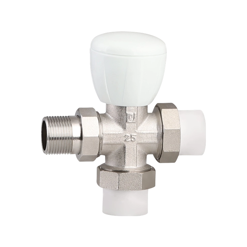 IS09001 ترموستات يتم التحكم فيه صمام مشعاع نحاسي 1/2 بوصة